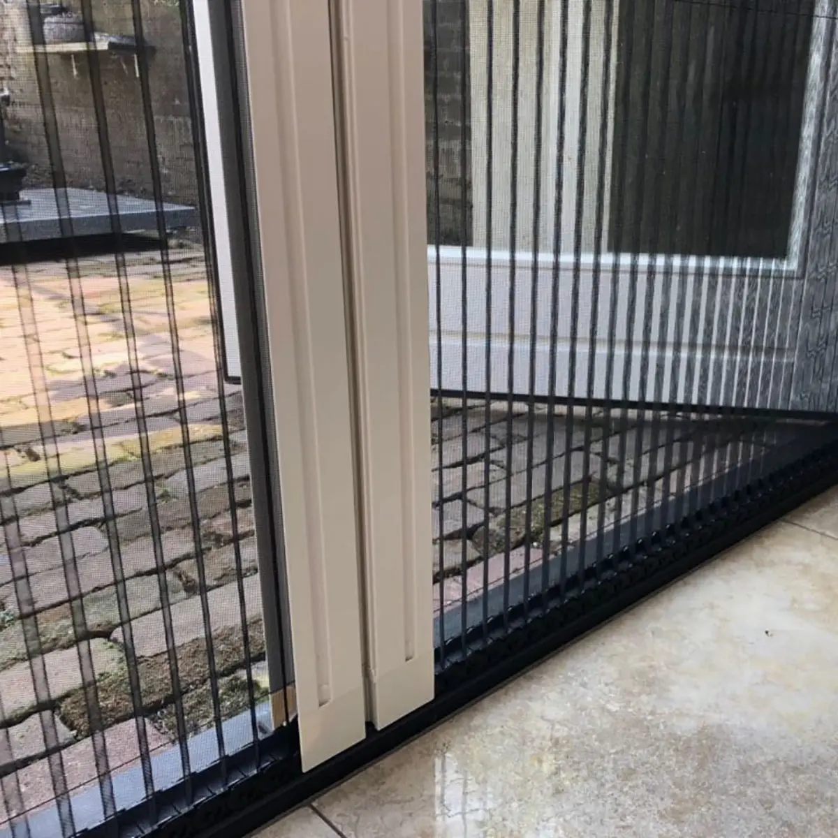 Bayramoğlu kış bahçesinde plise sineklik